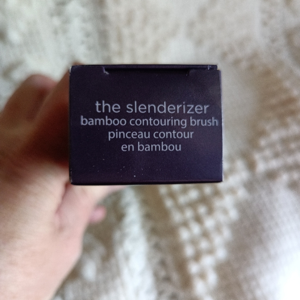 Tarte "The Slenderizer" make-up brush